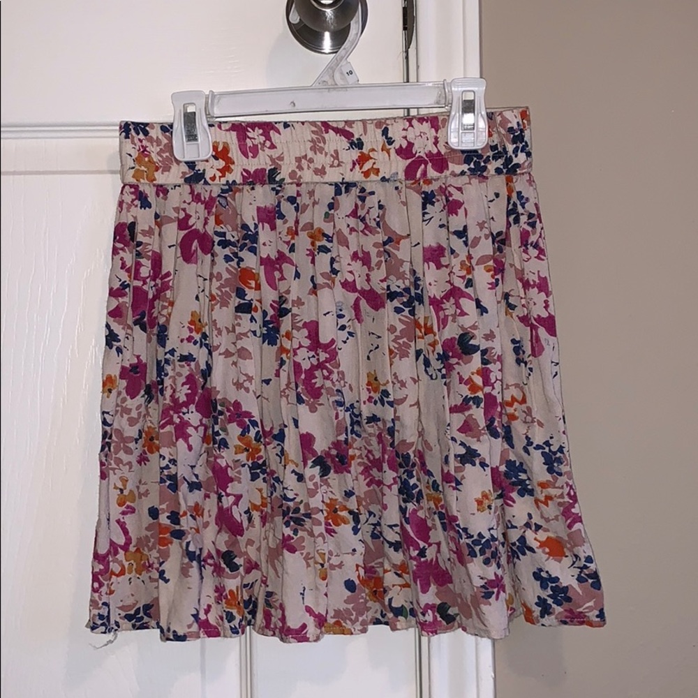 Delia’s skirt!